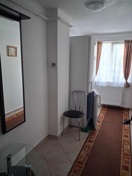 Apartament cu 2 camere decomandat în Exterior Vest