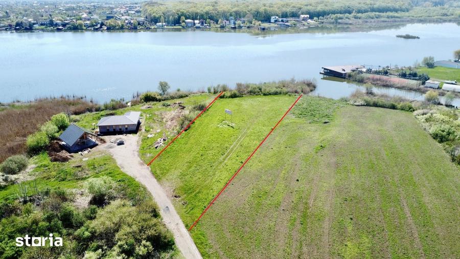 Teren de 3800 mp, în Gruiu