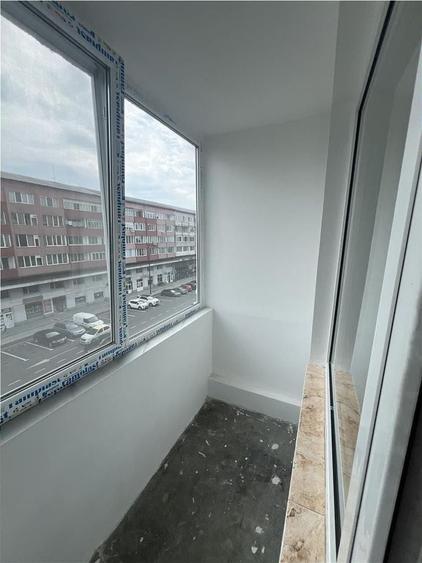 Apartament cu 3 camere decomandat în Decebal