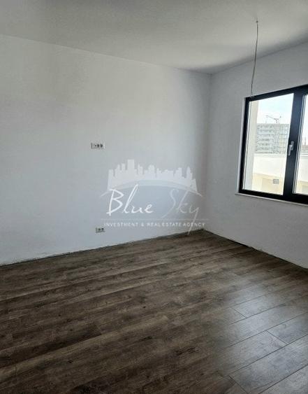 Apartament cu 3 camere decomandat în Mamaia-Sat