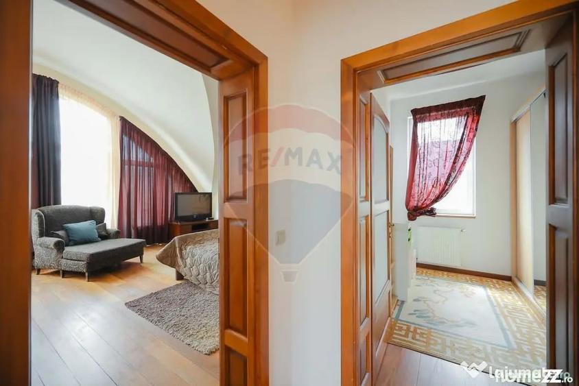 Casă cu 5 camere cu Teren 1000 Mp în Sânmartin