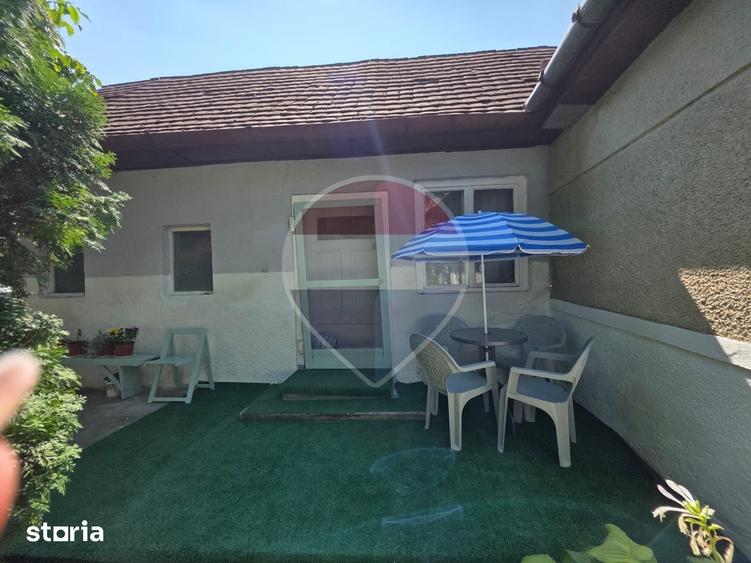 Casă cu 3 camere cu Teren 1400 Mp în Adămuș
