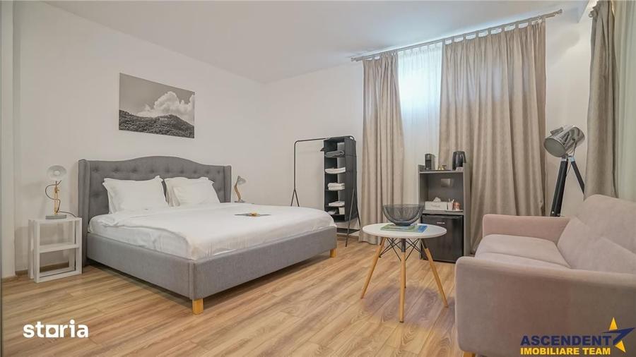 Casă cu 9 camere cu Teren 506 Mp în Centrul Istoric