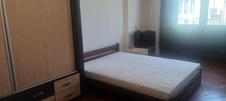 Apartament cu 3 camere decomandat în Cișmigiu