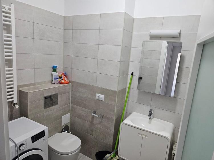 Apartament cu 2 camere decomandat în Ultracentral