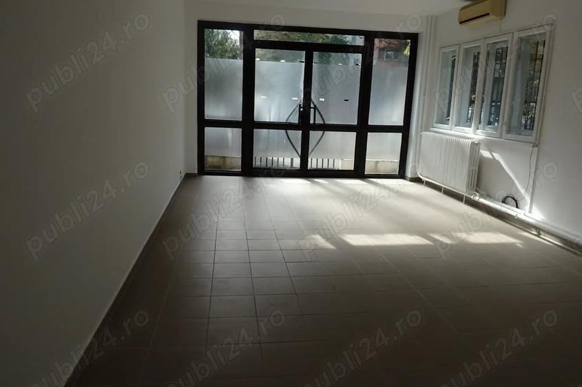 Casă cu 6 camere cu Teren 272 Mp în Ferdinand
