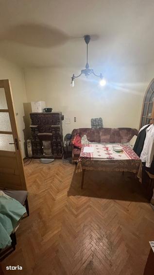 Casă cu 3 camere cu Teren 11000 Mp în Burdea