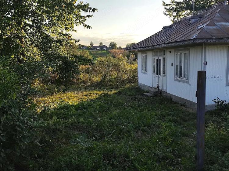 Casă cu 2 camere cu Teren 1000 Mp în Tudora