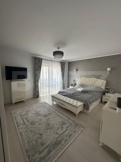 Apartament cu 4 camere decomandat, mobilat în Sud