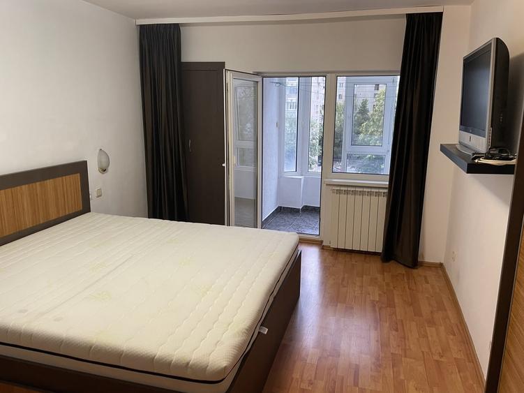 Apartament cu 3 camere decomandat în Unirii