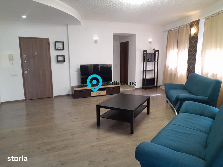 Apartament cu 4 camere decomandat, mobilat în Central