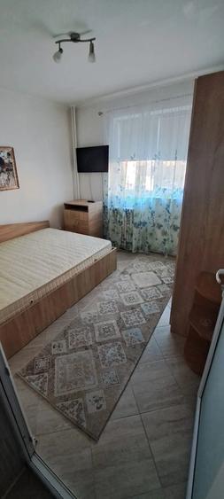Apartament cu 2 camere semidecomandat în Casa de Cultură
