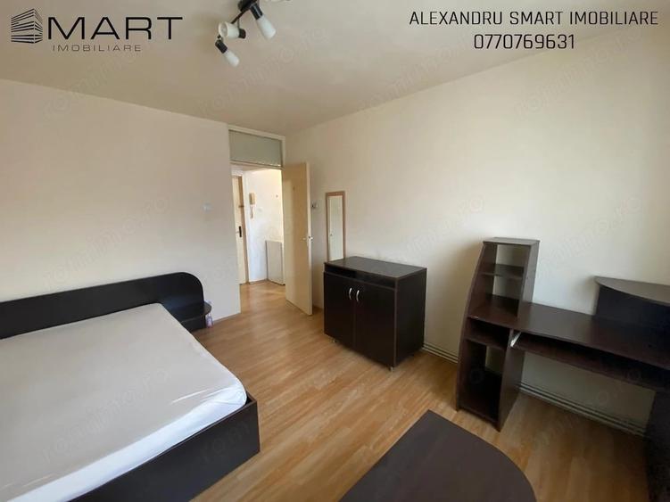 Garsonieră decomandată în Ștrand