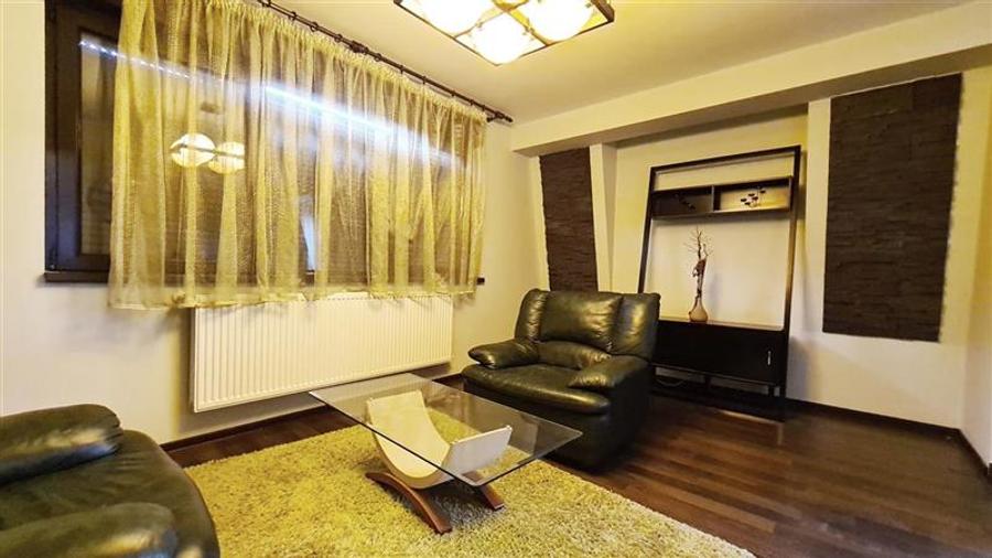Apartament cu 3 camere decomandat în Blașcovici