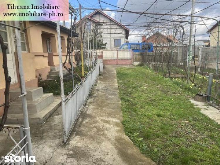 Casă cu 5 camere cu Teren 800 Mp în Păulești