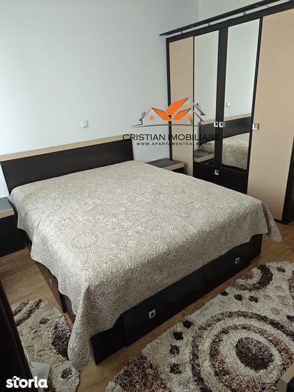 Apartament cu 3 camere în Cetate