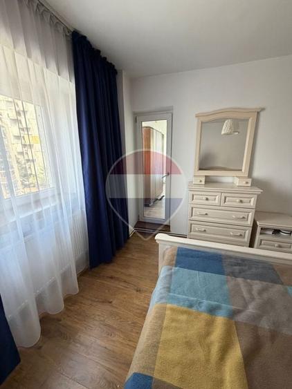 Apartament cu 3 camere decomandat în Brazda lui Novac