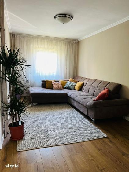 Apartament cu 3 camere decomandat în Aradul Nou