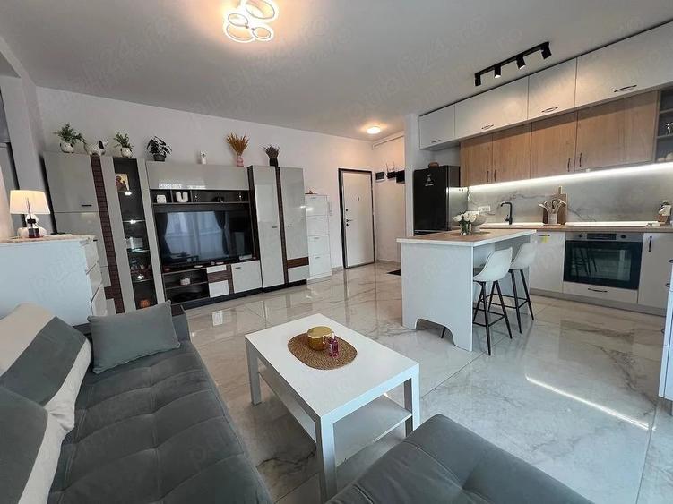 Apartament cu 2 camere semidecomandat, mobilat în Braytim