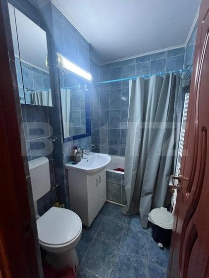 Apartament cu 3 camere decomandat, mobilat în Câmpia Turzii