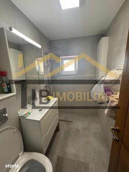 Apartament cu 3 camere decomandat, mobilat în Nord