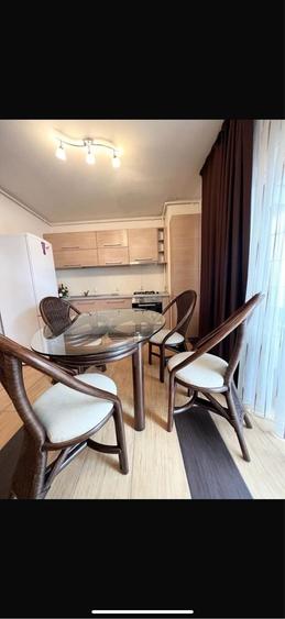 Apartament cu 3 camere în Florești