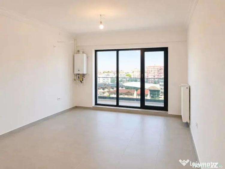 Apartament cu 3 camere decomandat în Energia