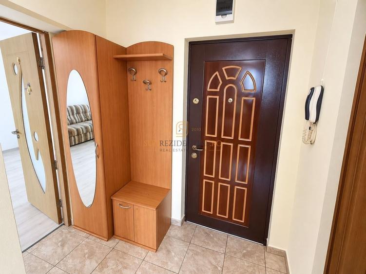Apartament cu 2 camere semidecomandat, mobilat în Olteniței