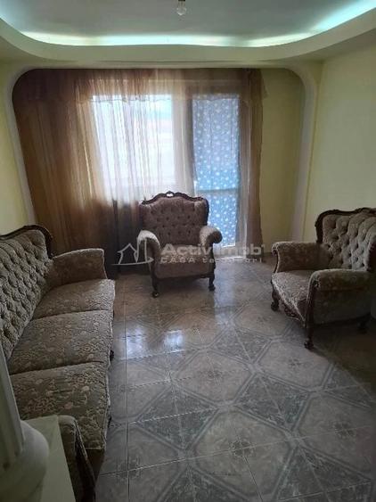 Apartament cu 4 camere decomandat în Ostroveni