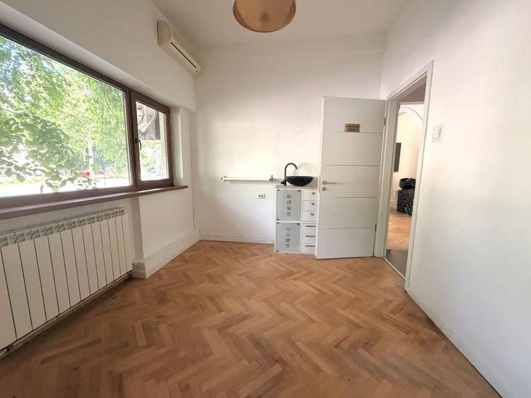 Apartament cu 3 camere decomandat în Ultracentral
