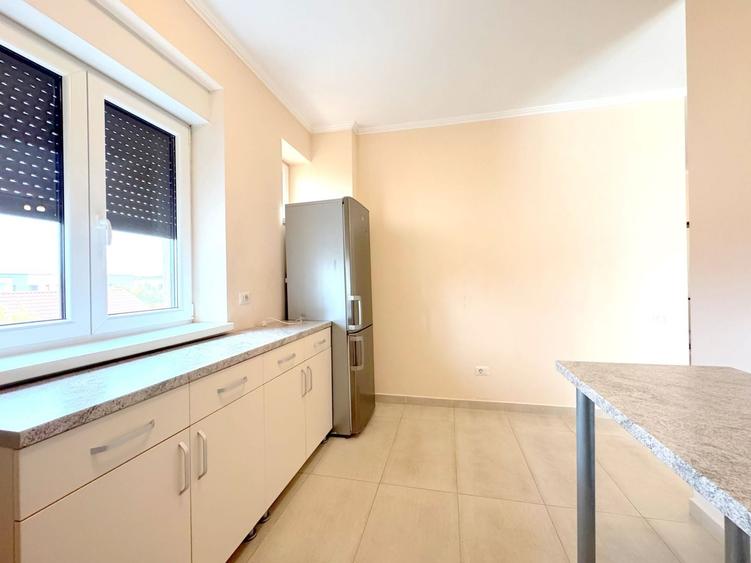 Apartament cu 3 camere, mobilat în Braytim