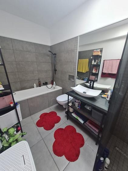 Duplex cu 3 camere cu Piscina în Chișoda