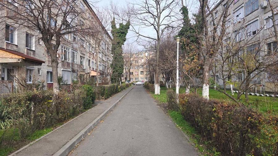 Ap 3 cam tip T de vânzare, str Războieni-AP1467 - 19