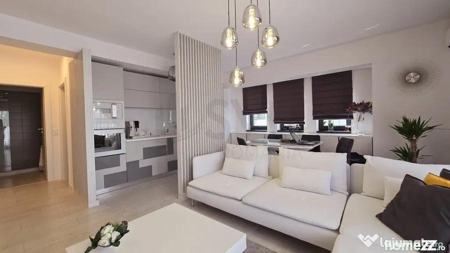 Apartament cu 2 camere semidecomandat, mobilat în Central