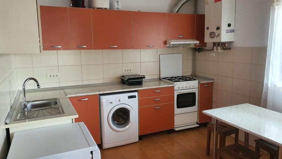 Apartament cu 3 camere decomandat, mobilat în Braytim