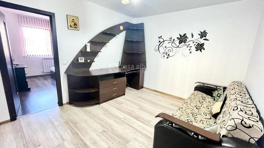 Apartament cu 2 camere nedecomandat, mobilat în Nicolina