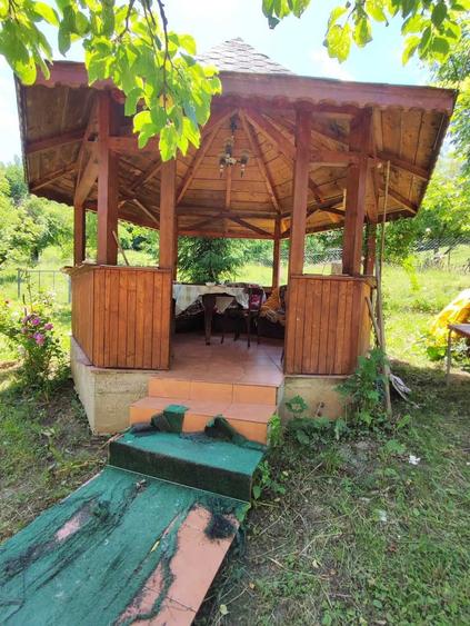 Casă cu 4 camere în Vulcana-Băi