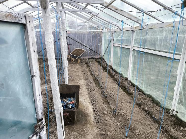 Casă cu Teren 850 Mp în Râmniceni