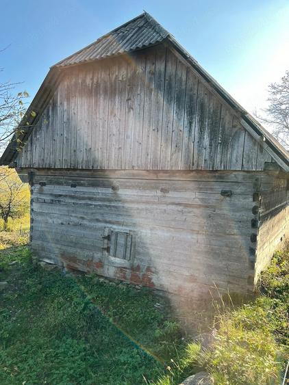 Casă cu Teren 5000 Mp în Poienile Izei