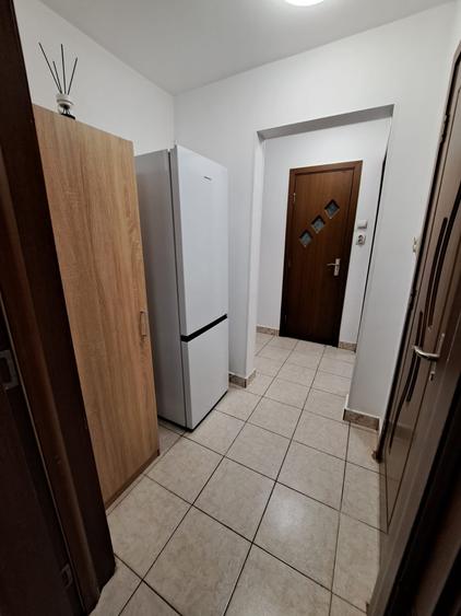 Apartament cu 2 camere decomandat în Colentina