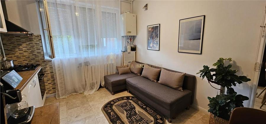 APARTAMENT 44 MP ZONA STRAZII VANATORULUI  GRUIA - 2