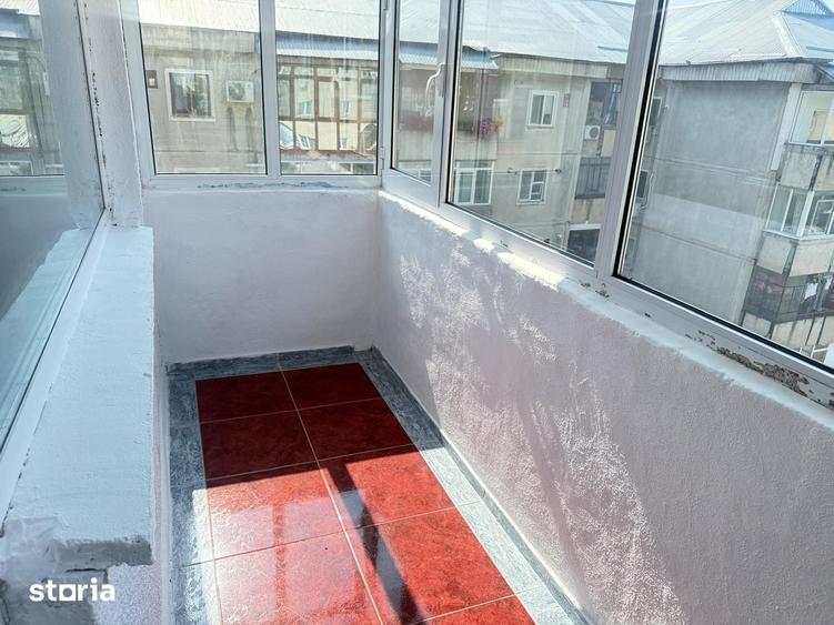 Apartament cu 4 camere decomandat în Micro 3