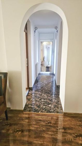 Casă cu 3 camere cu Teren 1000 Mp în Corbu