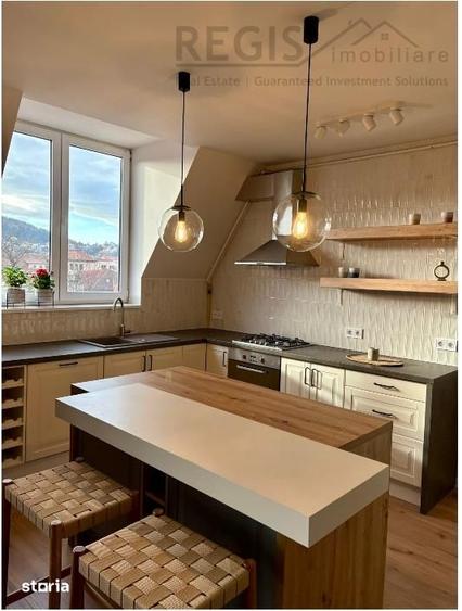 Apartament cu 5 camere, mobilat în Centrul Istoric