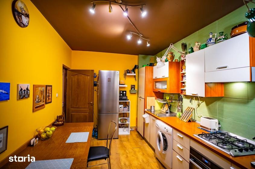 Casă cu 5 camere cu Teren 353 Mp în Valea Cetății