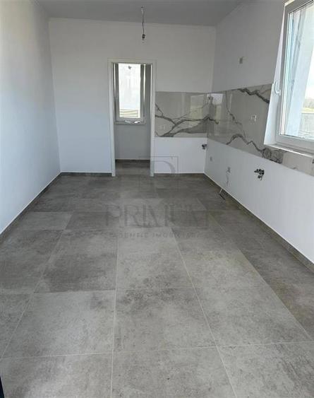 Casă individuală cu 4 camere cu Canalizare în Moșnița Nouă