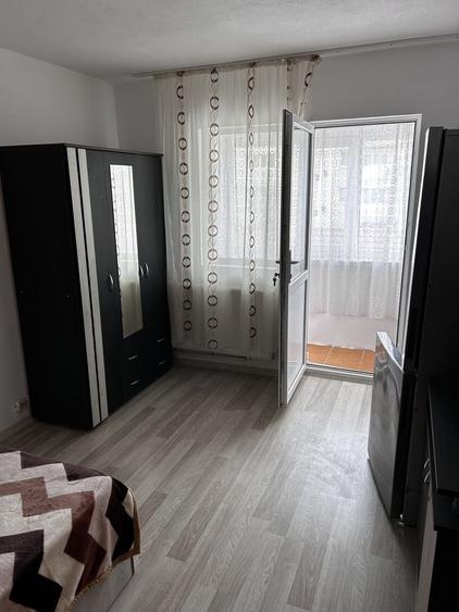 Garsonieră semidecomandată în Central