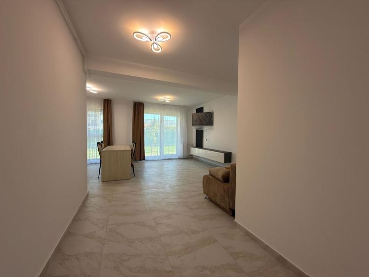Apartament cu 2 camere, mobilat în Tractorul