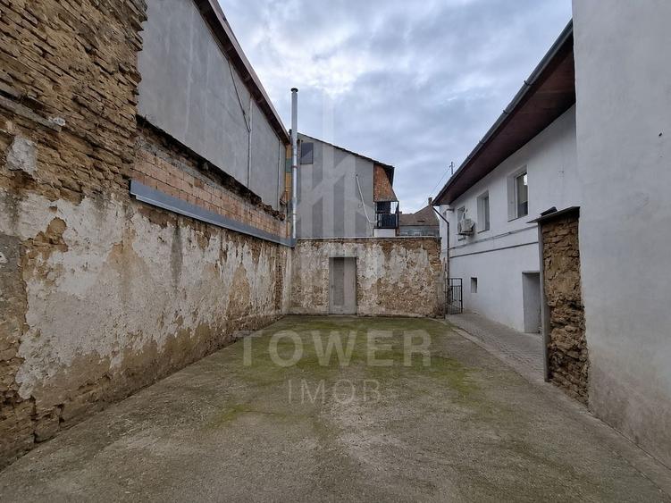 Teren Construcții intravilan de 80 mp, în Orașul de Jos
