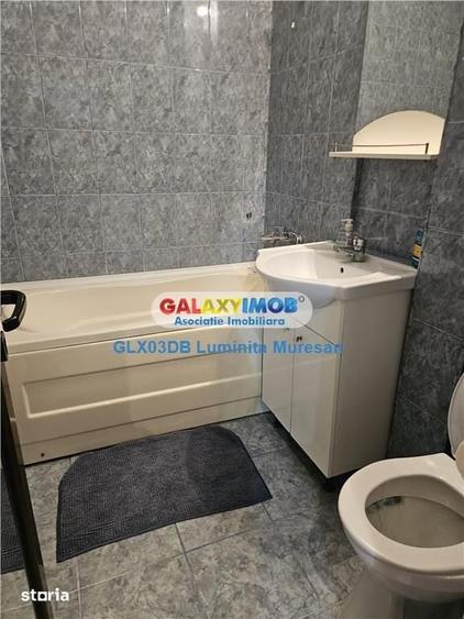 Apartament cu 2 camere semidecomandat în Aleea Trandafirilor